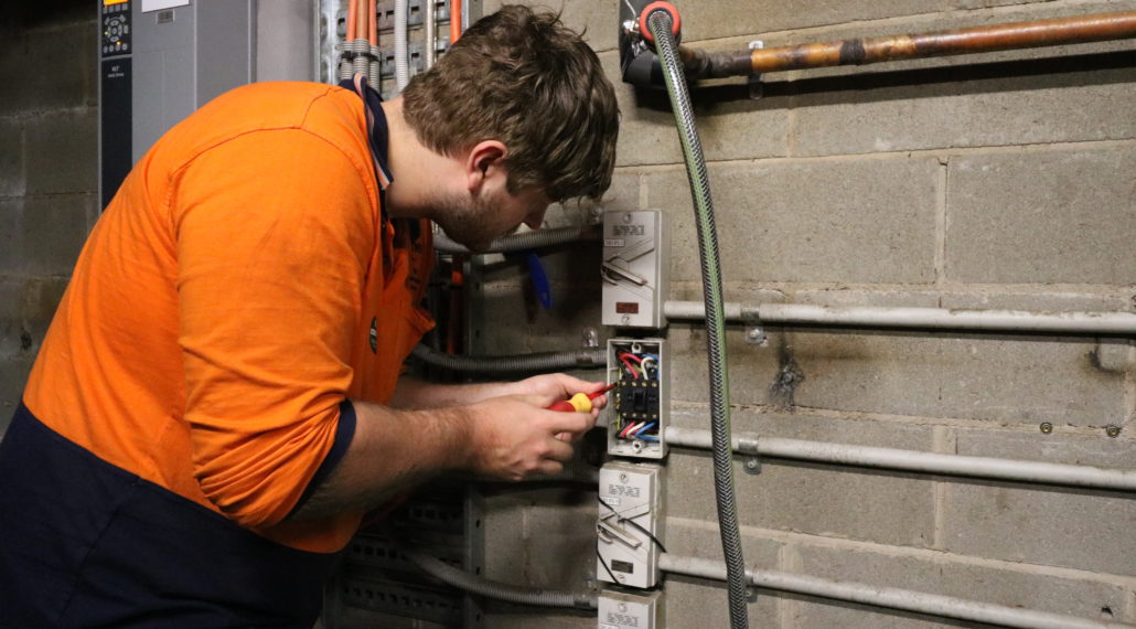 Residential and Commercial Geelong electricians - Total Maintenance Solutions